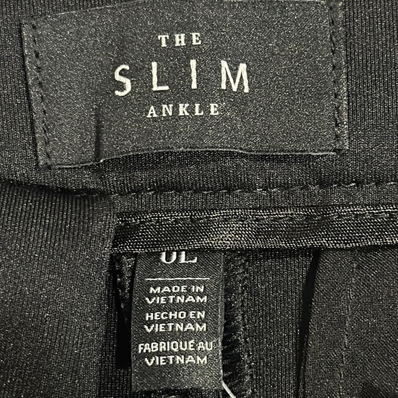 White House Black Market The Slim Ankle Pants with Jewel Buttons Size 0L - NWT - Picture 5 of 9